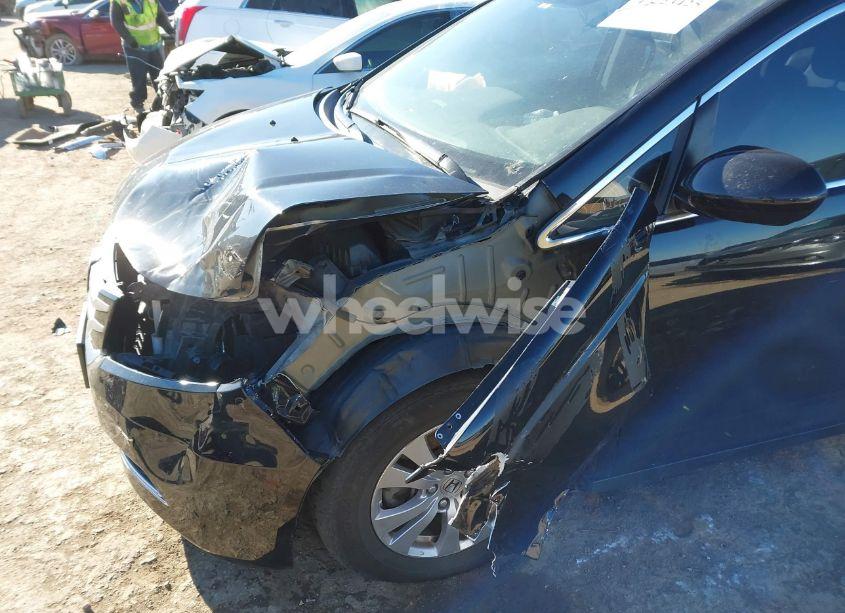 Photo 6 of 2015 Honda Odyssey EX-L (VIN 5FNRL5H66FB067538)