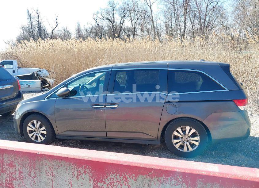 Photo 14 of 2015 Honda Odyssey EX-L (VIN 5FNRL5H66FB073128)