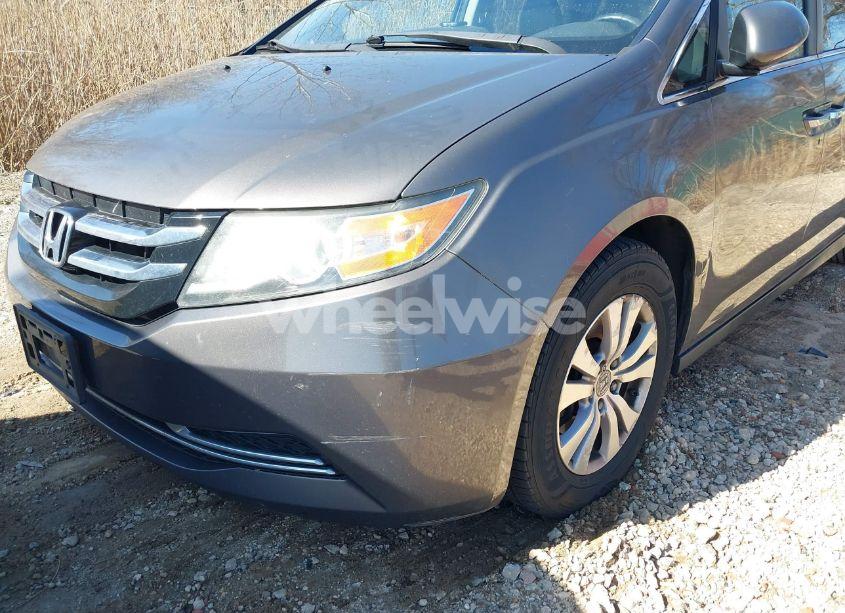 Photo 6 of 2015 Honda Odyssey EX-L (VIN 5FNRL5H66FB073128)