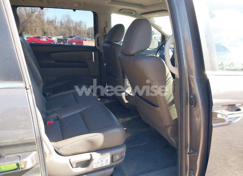Photo 8 of 2015 Honda Odyssey EX-L (VIN 5FNRL5H66FB073128)