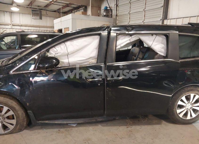 Photo 14 of 2016 Honda Odyssey EX-L (VIN 5FNRL5H66GB025968)