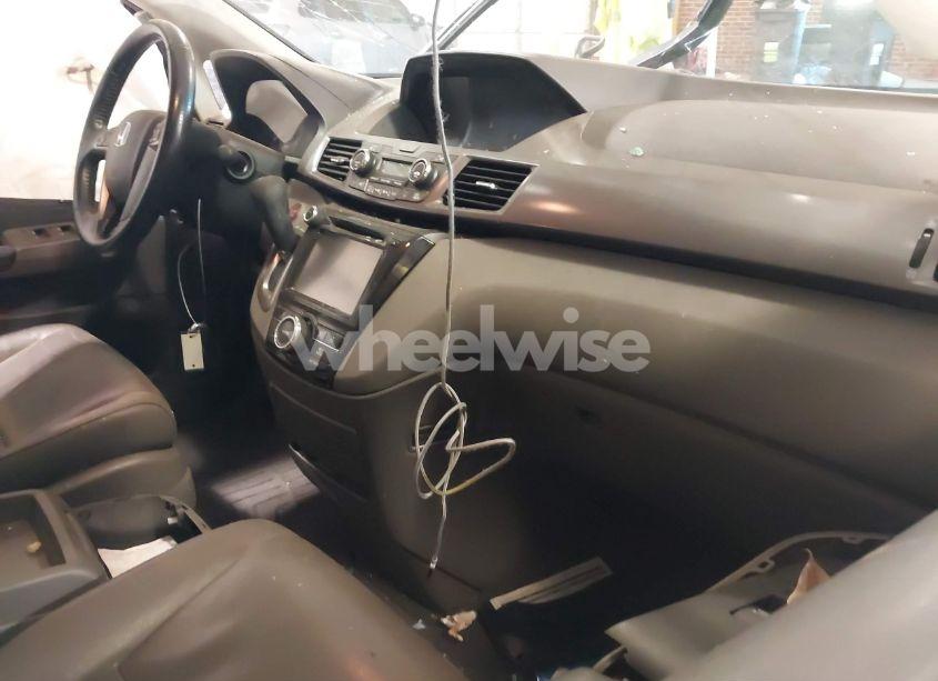 Photo 5 of 2016 Honda Odyssey EX-L (VIN 5FNRL5H66GB025968)