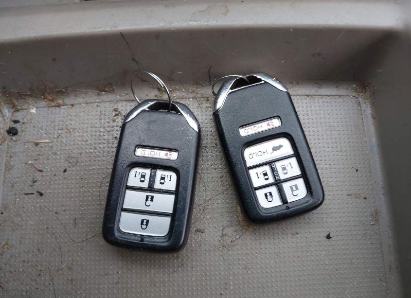 Photo 11 of 2016 Honda Odyssey EX-L (VIN 5FNRL5H66GB038039)