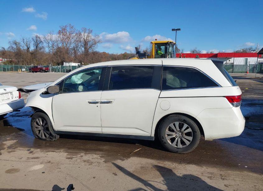 Photo 15 of 2016 Honda Odyssey EX-L (VIN 5FNRL5H66GB038039)