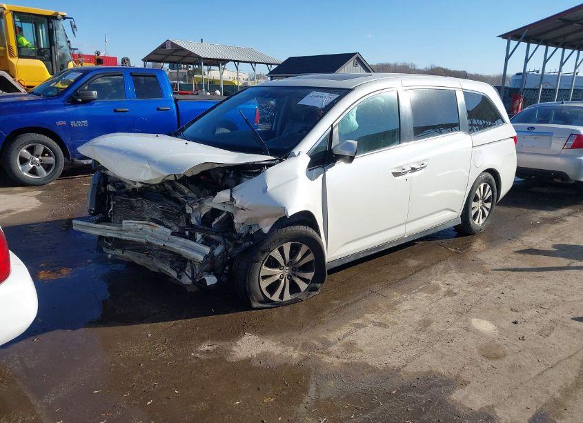 Photo 2 of 2016 Honda Odyssey EX-L (VIN 5FNRL5H66GB038039)