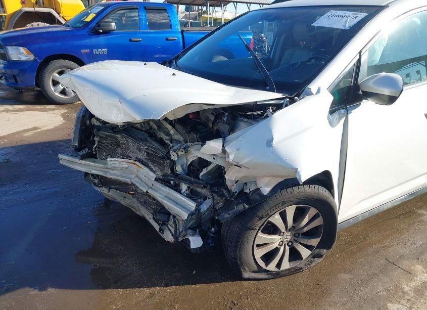 Photo 6 of 2016 Honda Odyssey EX-L (VIN 5FNRL5H66GB038039)