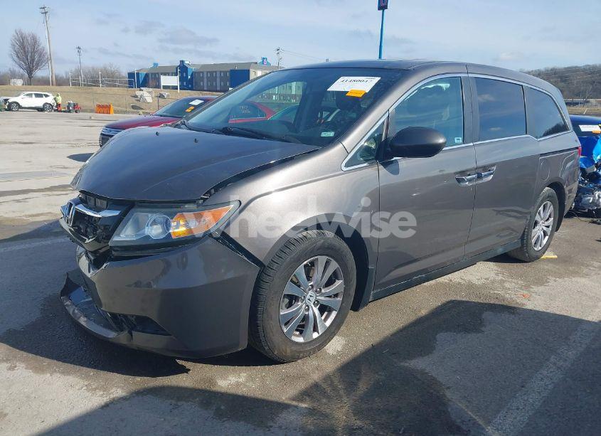 Photo 2 of 2016 Honda Odyssey EX-L (VIN 5FNRL5H66GB057559)