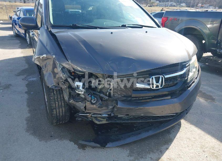 Photo 6 of 2016 Honda Odyssey EX-L (VIN 5FNRL5H66GB057559)