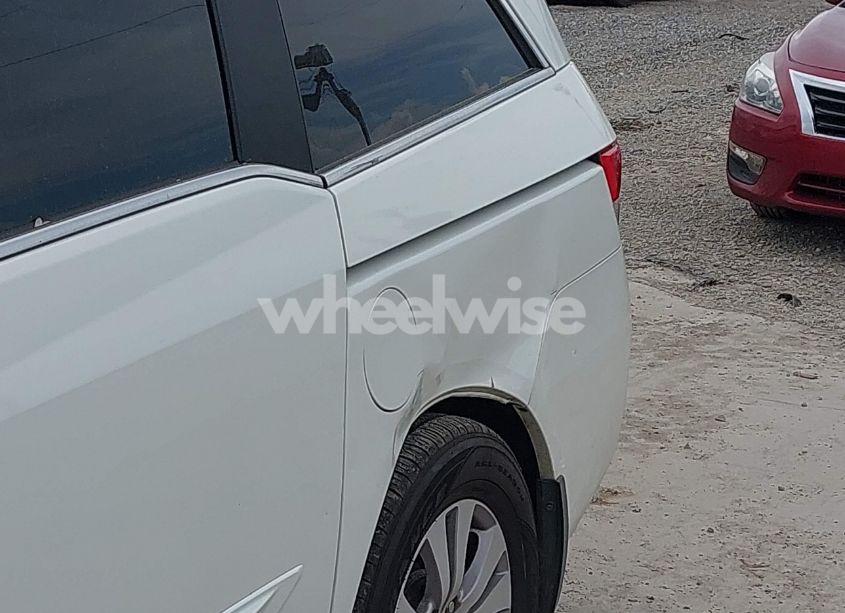 Photo 17 of 2016 Honda Odyssey EX-L (VIN 5FNRL5H66GB057691)