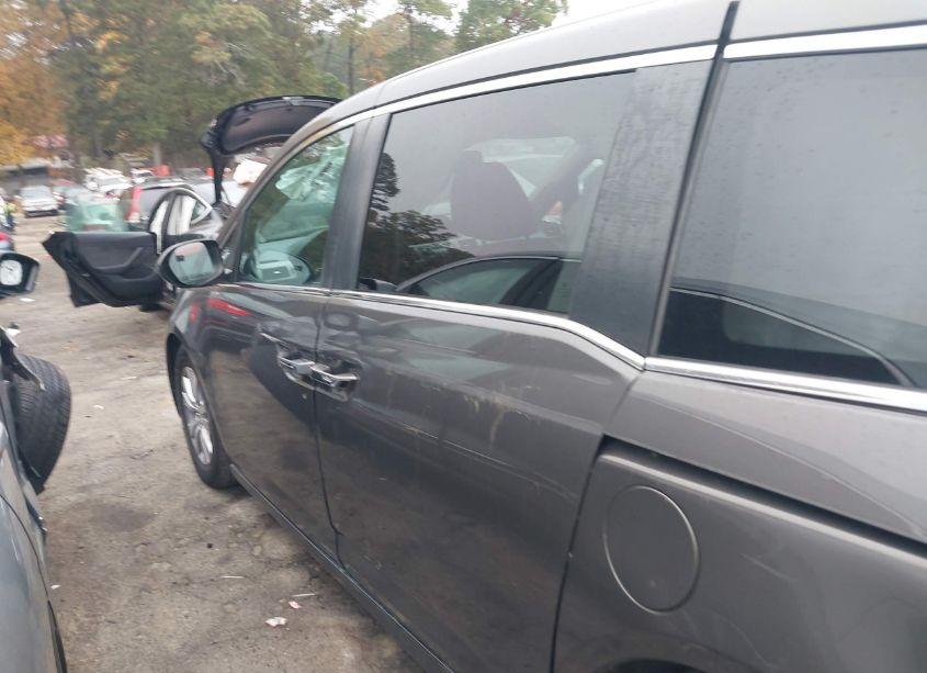 Photo 14 of 2016 Honda Odyssey EX-L (VIN 5FNRL5H66GB062728)