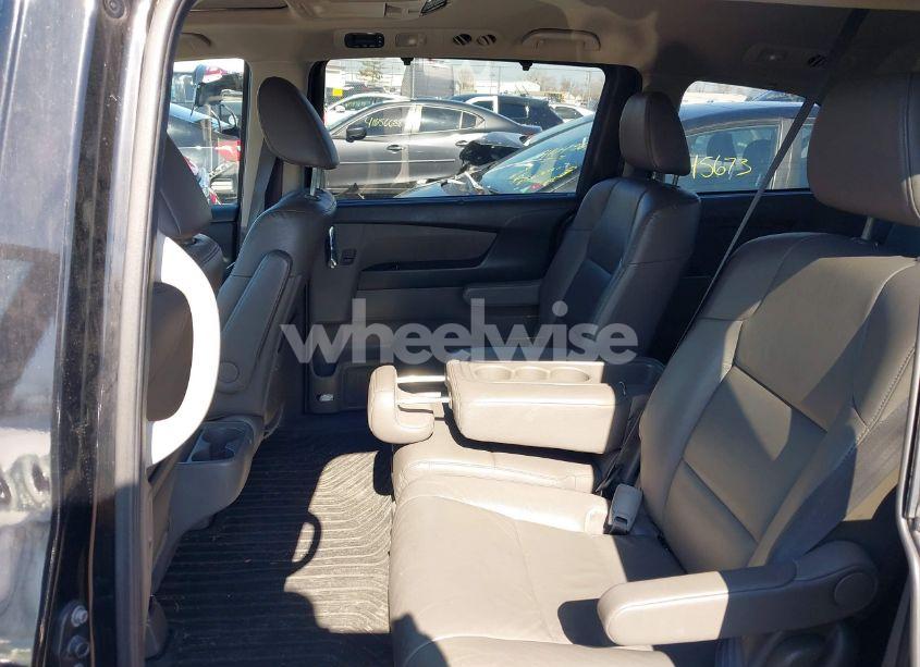 Photo 8 of 2016 Honda Odyssey EX-L (VIN 5FNRL5H66GB088133)