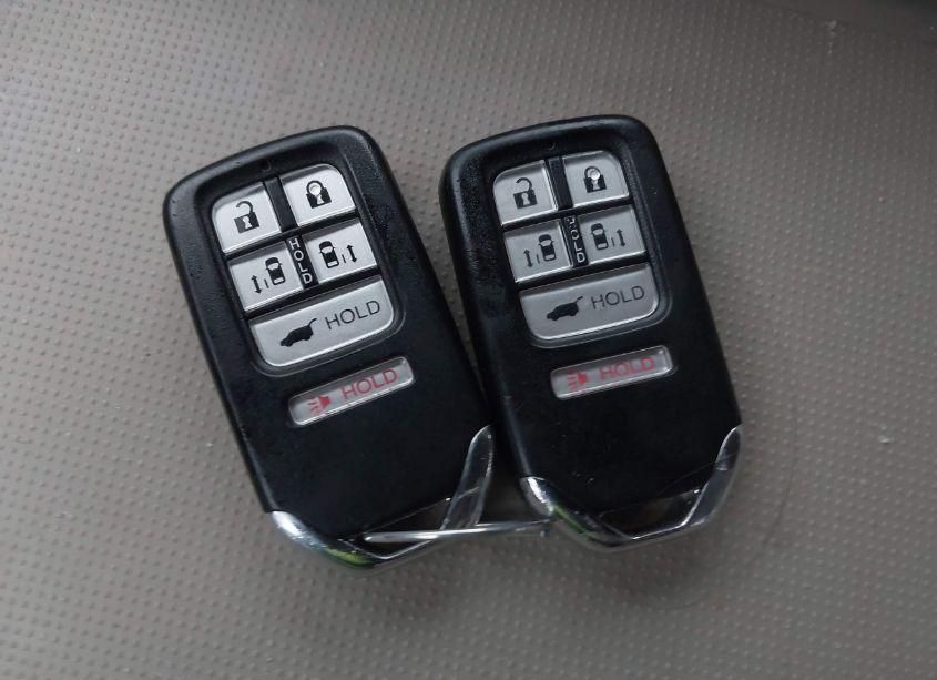 Photo 11 of 2016 Honda Odyssey EX-L (VIN 5FNRL5H66GB106551)