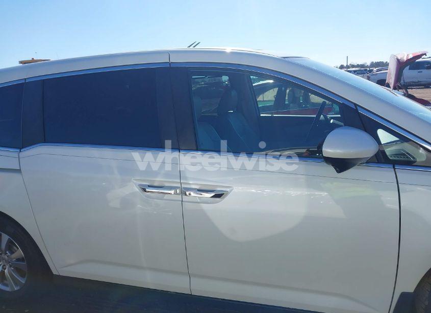 Photo 13 of 2016 Honda Odyssey EX-L (VIN 5FNRL5H66GB112222)