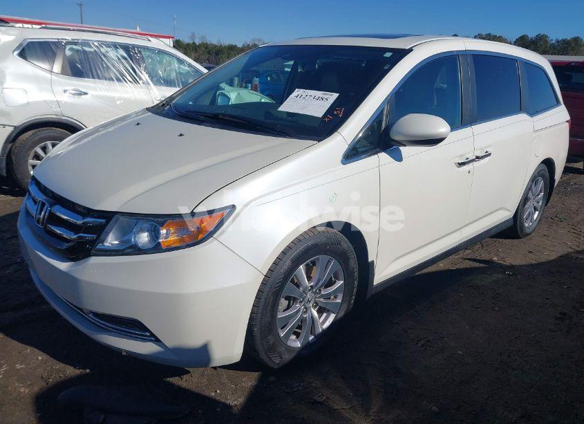 Photo 2 of 2016 Honda Odyssey EX-L (VIN 5FNRL5H66GB112222)