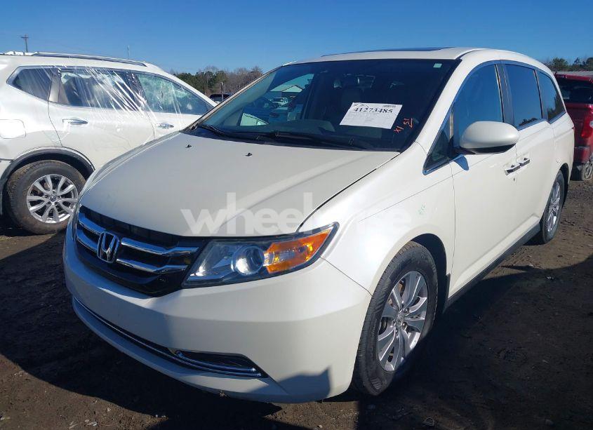 Photo 6 of 2016 Honda Odyssey EX-L (VIN 5FNRL5H66GB112222)