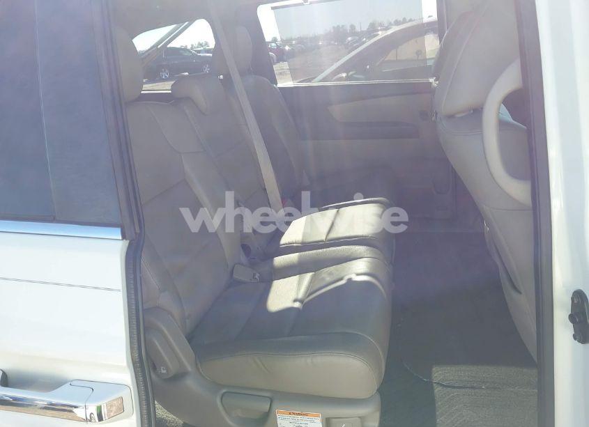 Photo 8 of 2016 Honda Odyssey EX-L (VIN 5FNRL5H66GB112222)