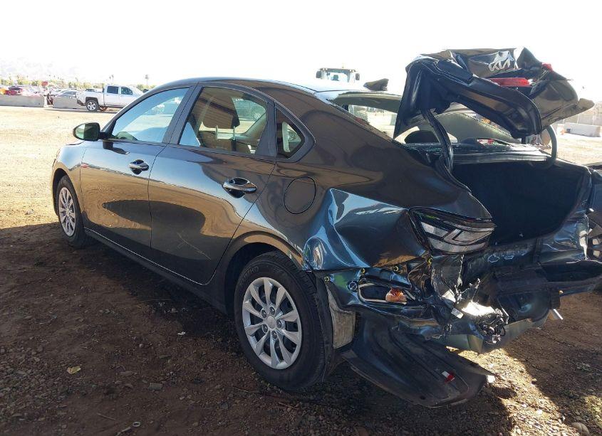 Photo 3 of 2016 Honda Odyssey EX-L (VIN 5FNRL5H66GB121163)