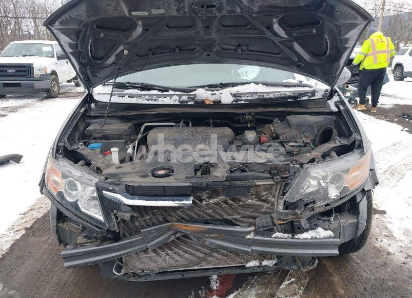 Photo 10 of 2016 Honda Odyssey EX-L (VIN 5FNRL5H66GB135063)