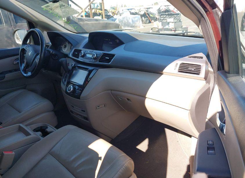 Photo 5 of 2016 Honda Odyssey EX-L (VIN 5FNRL5H66GB135807)