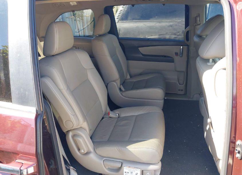 Photo 8 of 2016 Honda Odyssey EX-L (VIN 5FNRL5H66GB135807)