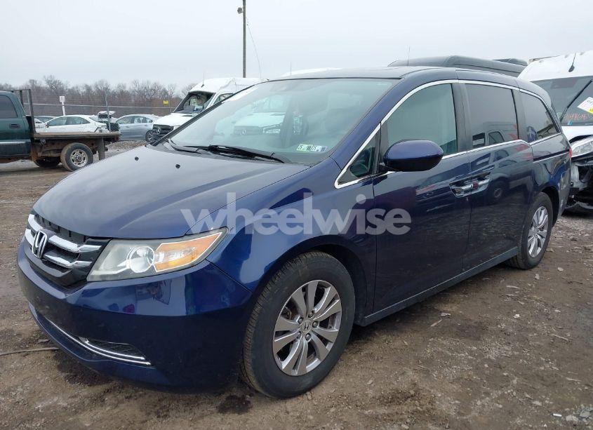 Photo 2 of 2016 Honda Odyssey EX-L (VIN 5FNRL5H66GB161632)