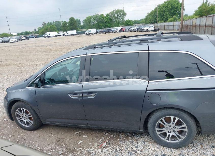 Photo 14 of 2011 Honda Odyssey EX-L (VIN 5FNRL5H67BB001719)