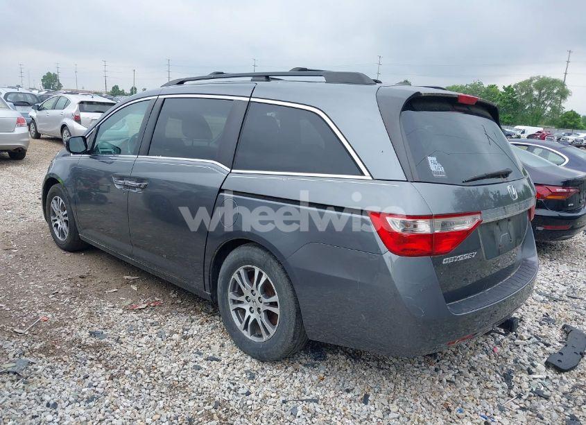 Photo 3 of 2011 Honda Odyssey EX-L (VIN 5FNRL5H67BB001719)