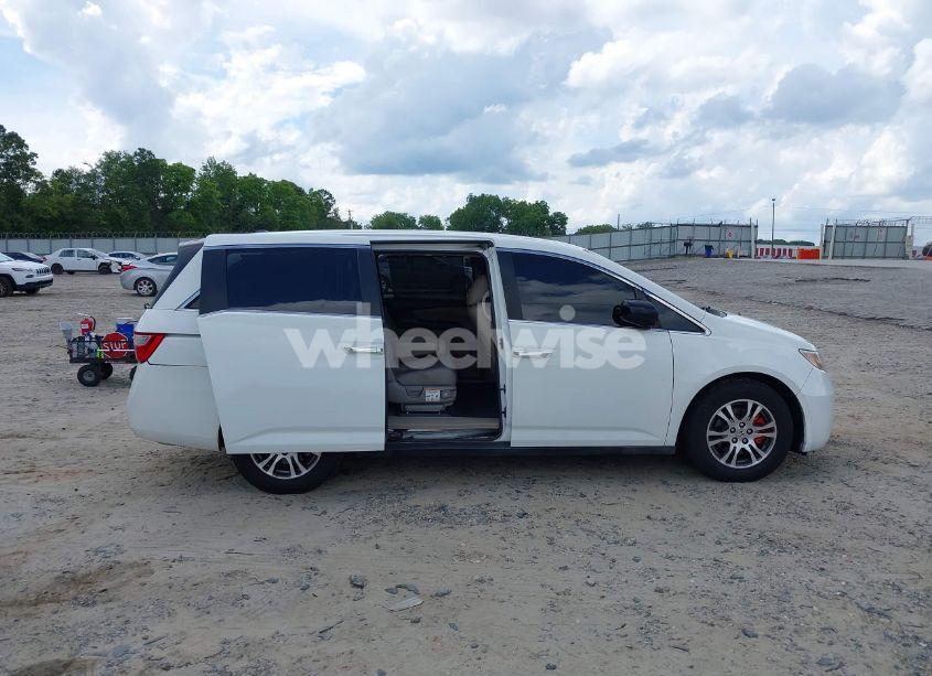 Photo 13 of 2011 Honda Odyssey EX-L (VIN 5FNRL5H67BB011070)