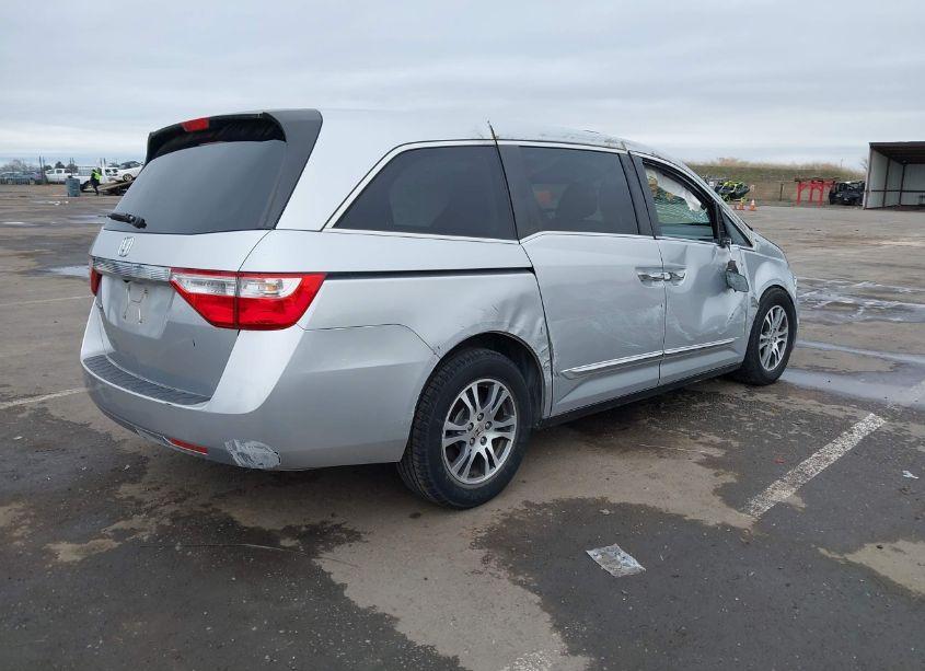 Photo 4 of 2011 Honda Odyssey EX-L (VIN 5FNRL5H67BB038785)