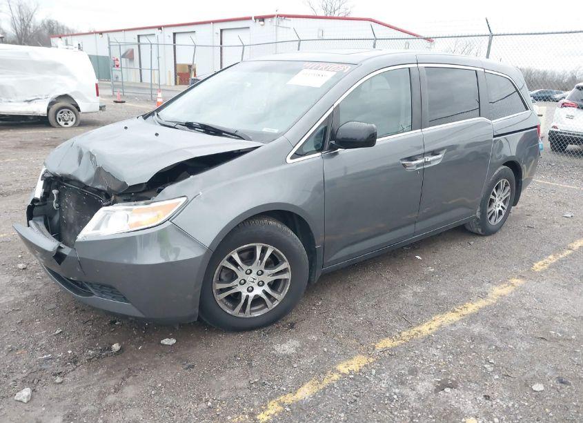 Photo 2 of 2011 Honda Odyssey EX-L (VIN 5FNRL5H67BB061709)