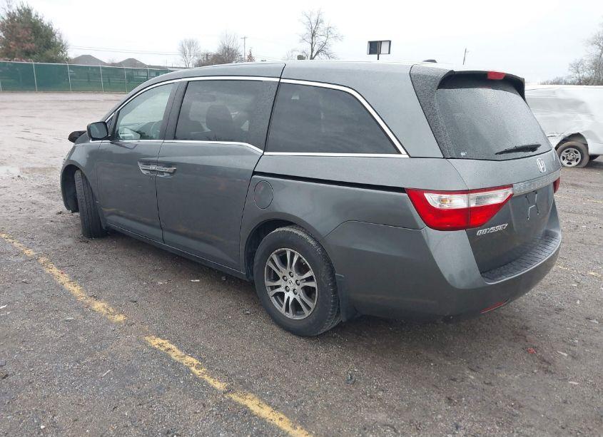 Photo 3 of 2011 Honda Odyssey EX-L (VIN 5FNRL5H67BB061709)