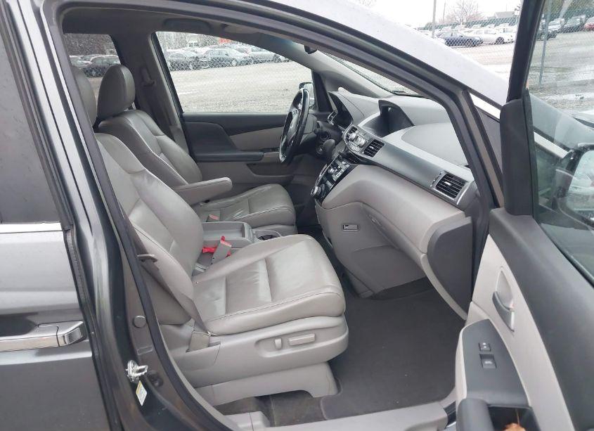 Photo 5 of 2011 Honda Odyssey EX-L (VIN 5FNRL5H67BB061709)