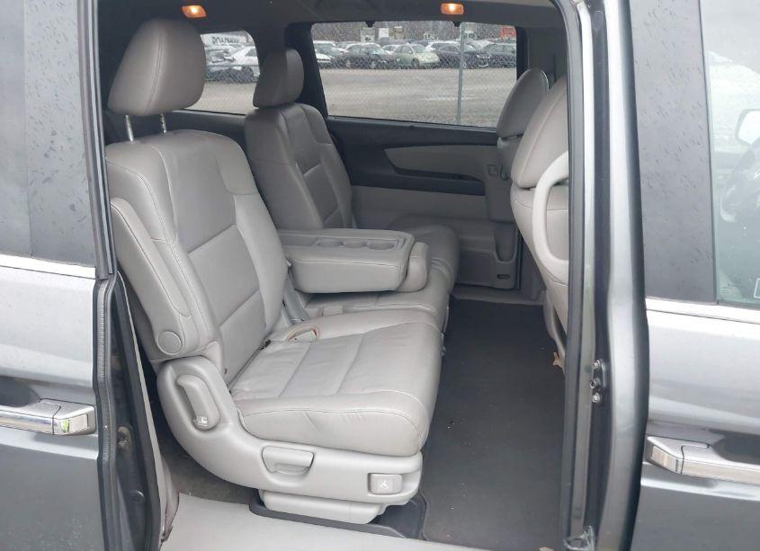 Photo 8 of 2011 Honda Odyssey EX-L (VIN 5FNRL5H67BB061709)