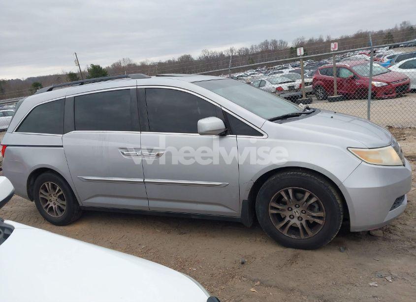 Photo 14 of 2011 Honda Odyssey EX-L (VIN 5FNRL5H67BB071088)