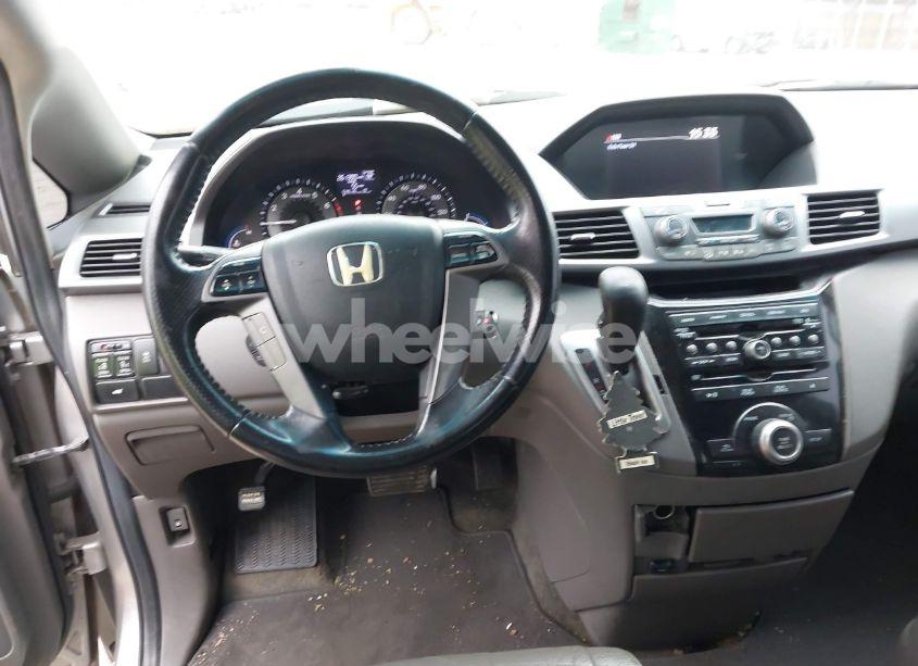 Photo 21 of 2011 Honda Odyssey EX-L (VIN 5FNRL5H67BB071088)