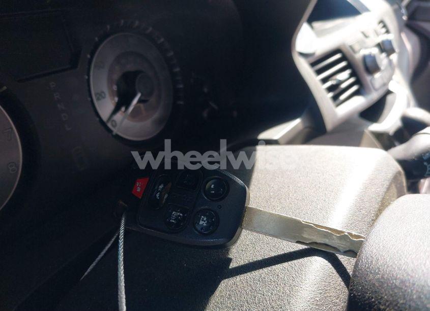 Photo 11 of 2011 Honda Odyssey EX-L (VIN 5FNRL5H67BB076677)