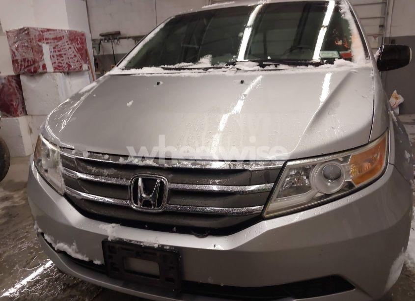 Photo 12 of 2011 Honda Odyssey EX-L (VIN 5FNRL5H67BB076906)