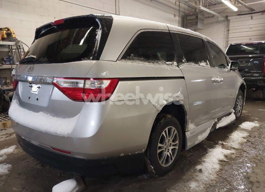 Photo 4 of 2011 Honda Odyssey EX-L (VIN 5FNRL5H67BB076906)