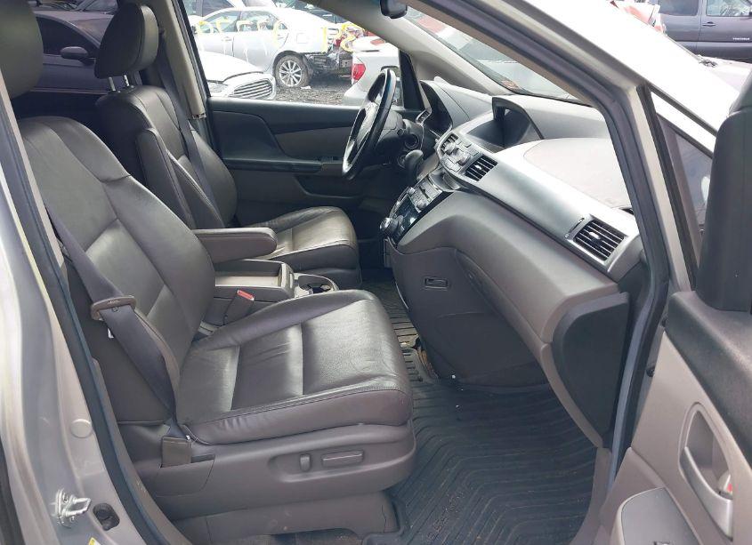 Photo 5 of 2011 Honda Odyssey EX-L (VIN 5FNRL5H67BB079711)