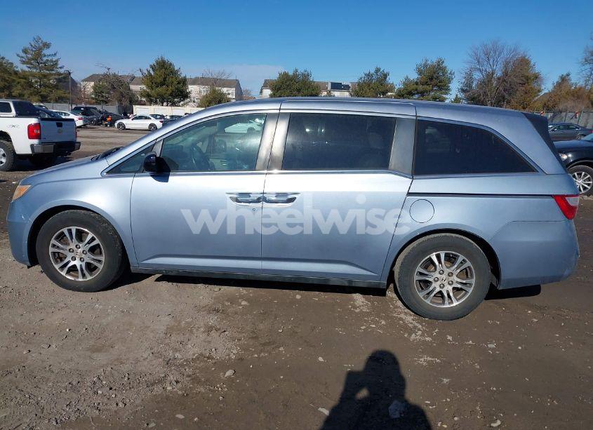Photo 14 of 2011 Honda Odyssey EX-L (VIN 5FNRL5H67BB081281)