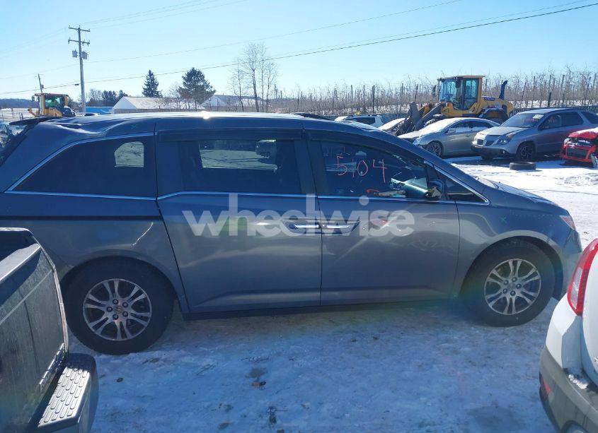 Photo 13 of 2011 Honda Odyssey EX-L (VIN 5FNRL5H67BB097061)