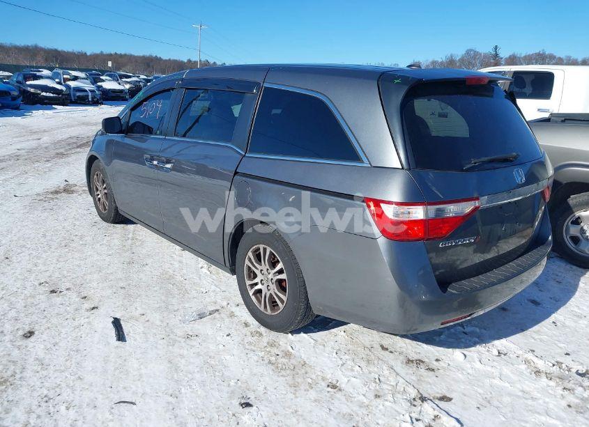 Photo 3 of 2011 Honda Odyssey EX-L (VIN 5FNRL5H67BB097061)