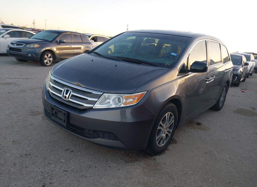 Photo 2 of 2012 Honda Odyssey EX-L (VIN 5FNRL5H67CB002449)