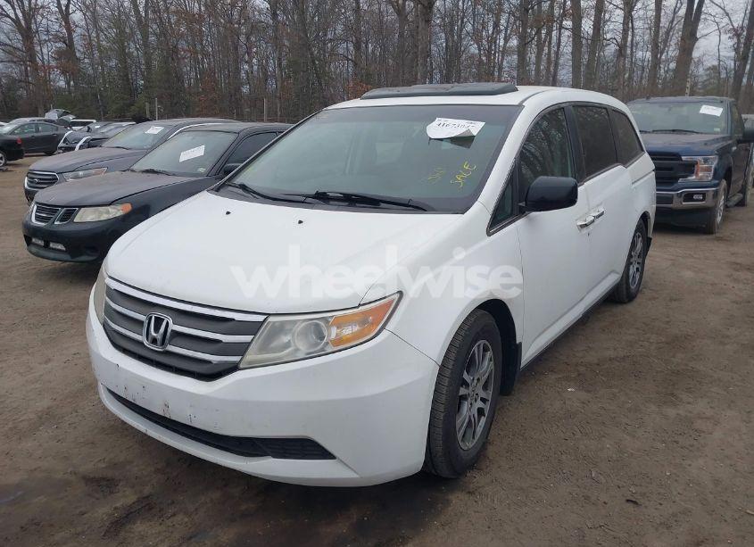 Photo 2 of 2012 Honda Odyssey EX-L (VIN 5FNRL5H67CB120971)