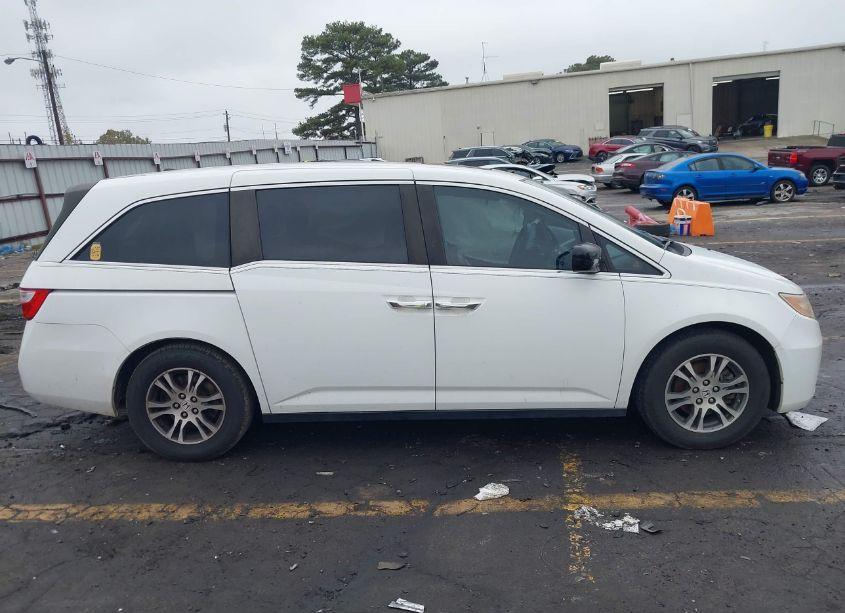 Photo 13 of 2013 Honda Odyssey EX-L (VIN 5FNRL5H67DB012870)