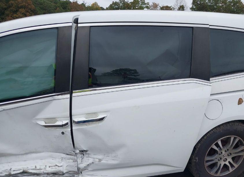 Photo 18 of 2013 Honda Odyssey EX-L (VIN 5FNRL5H67DB012870)