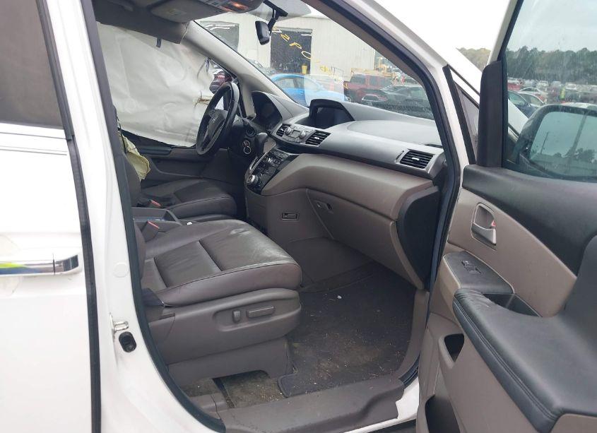 Photo 5 of 2013 Honda Odyssey EX-L (VIN 5FNRL5H67DB012870)