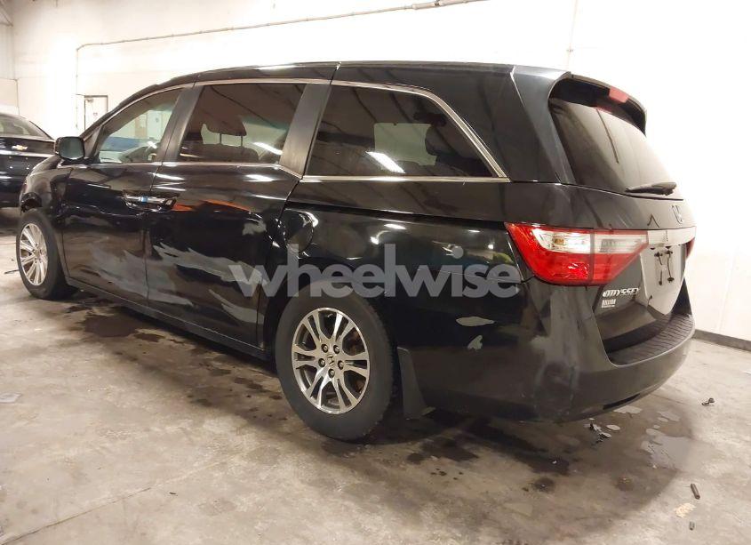 Photo 3 of 2013 Honda Odyssey EX-L (VIN 5FNRL5H67DB019852)