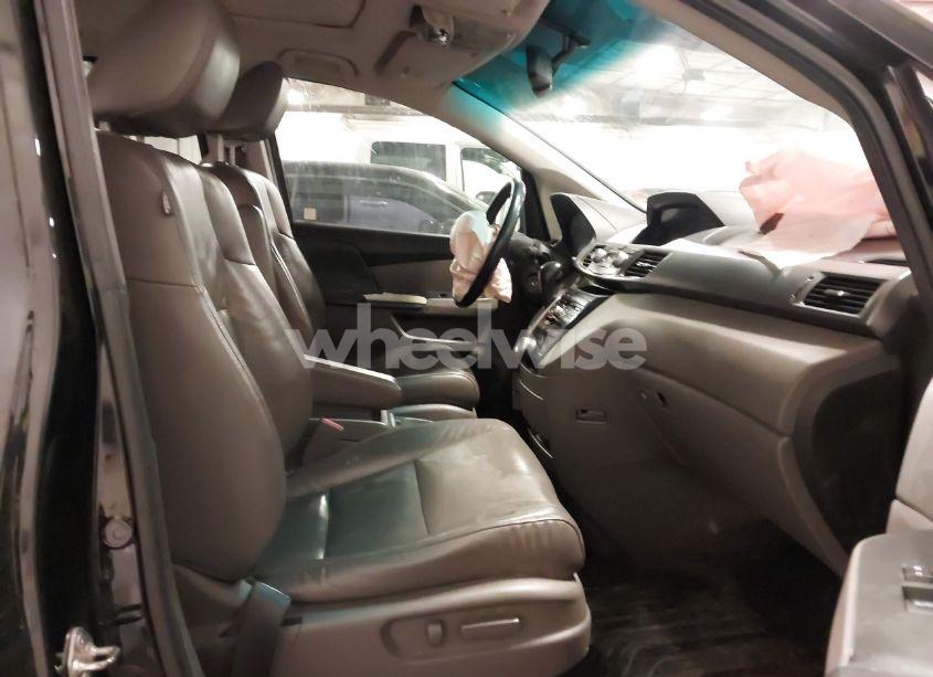 Photo 5 of 2013 Honda Odyssey EX-L (VIN 5FNRL5H67DB019852)