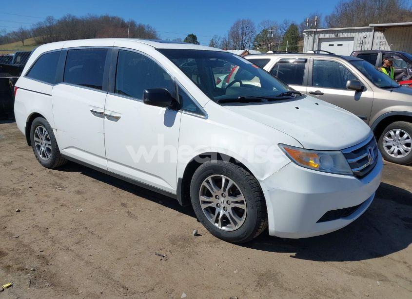 2013 Honda Odyssey EX-L (VIN 5FNRL5H67DB024713) main photo